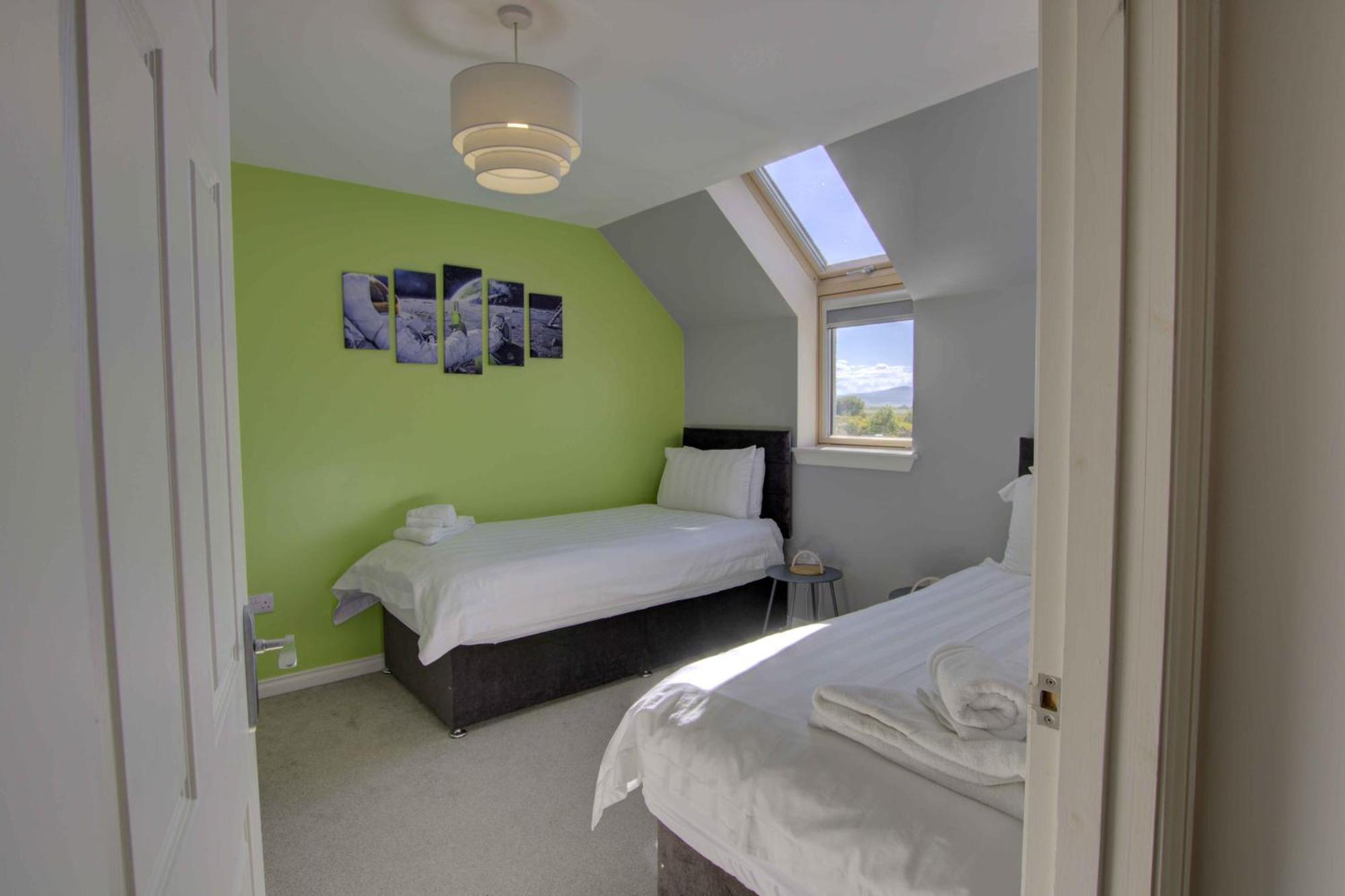 3 Mackay Road, Dornoch Villa Екстериор снимка